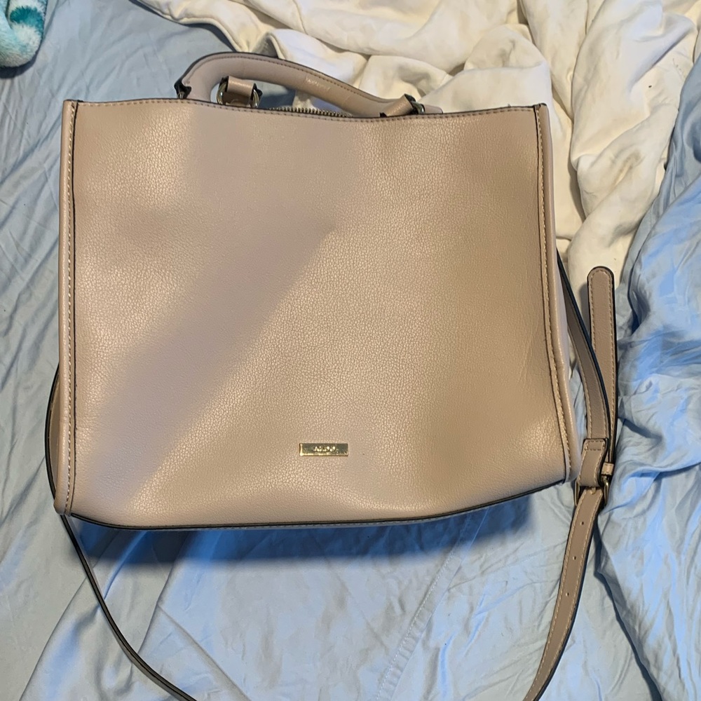 Hand bag